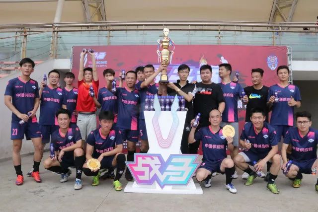 82:78！中国男篮首胜塞尔维亚劲旅，留洋小将31+18+6，郭士强捡宝